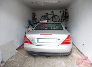 Garaje en venta en Ubrique