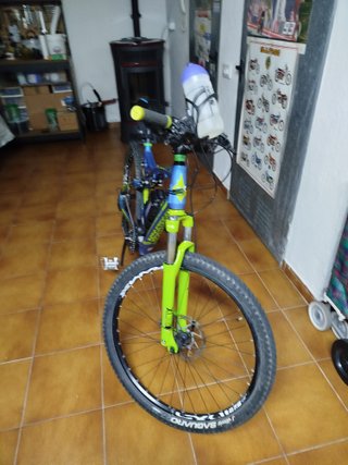 Bicicleta Eléctrica Montaña doble suspensión