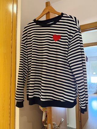 Maglione premaman a righe con cuore