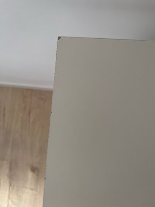 Mesa de escritorio blanca