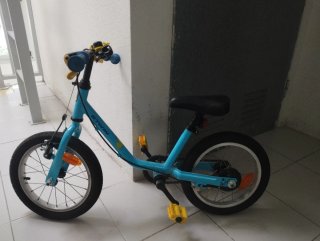 Bicicleta infantil azul