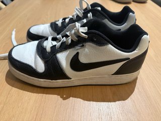 Nike Court Borough Low Talla 42,5
