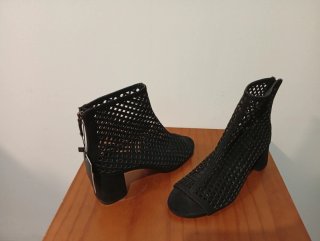 Botines Zara Malla Negro