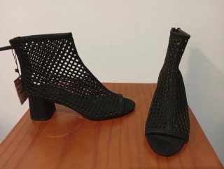 Botines Zara Malla Negro