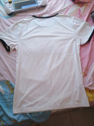 Camiseta Friends Don't Lie