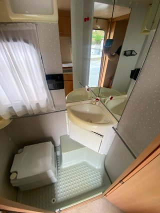 Caravana Adria Optima 630kg