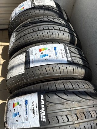 4 Neumáticos Radar 195/45 R15