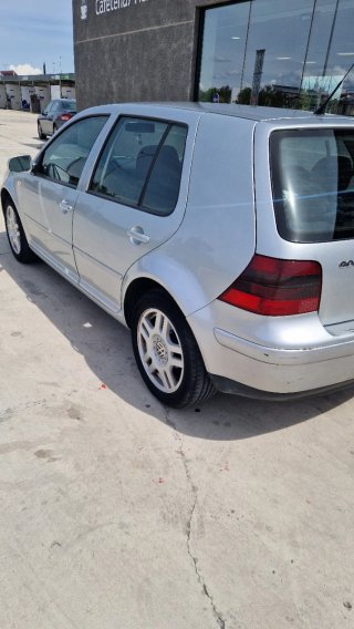 Volkswagen Golf 2002