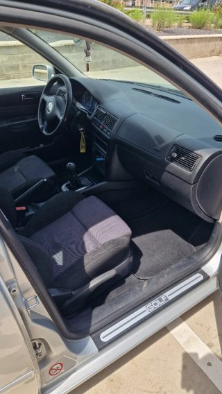 Volkswagen Golf 2002