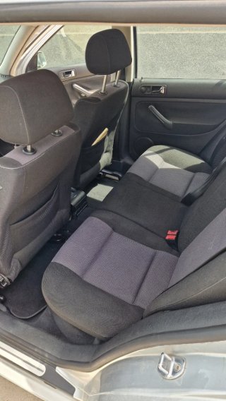 Volkswagen Golf 2002