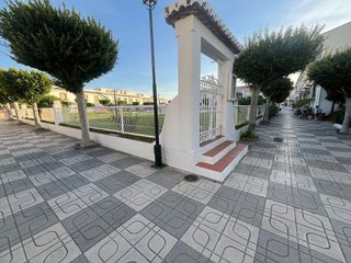 Casa adosada en venta en Salobreña Costa en Salobreña