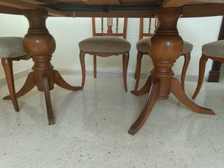 Mesa comedor madera y 6 sillas tapizadas diciembre