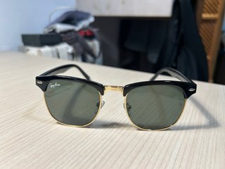 Gafas de Sol Ray-Ban Negras y Doradas