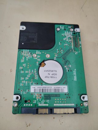 LOTE 2 DISCOS DUROS WESTERN DIGITAL