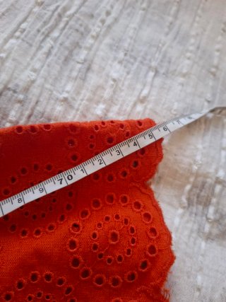 Mono corto L/XL Pinkie rojo anaranjadocon bordados