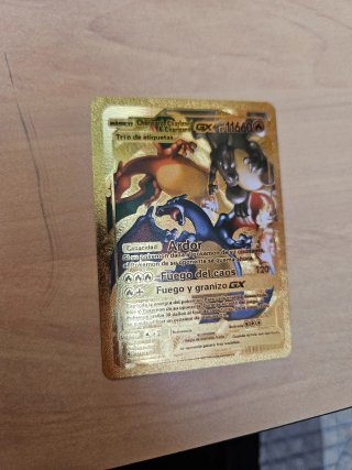 Carta Pokémon Dorada Charizard GX