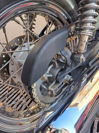 Triumph Bonneville Negra y Plateada