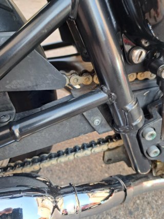 Triumph Bonneville Negra y Plateada