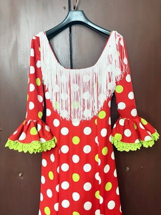 Traje de flamenca rojo lunares