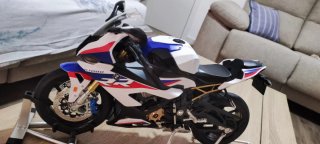Maqueta Moto BMW S1000RR Escala 1:6