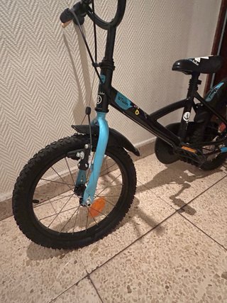 Bicicleta Decathlon niño 16 azul/negra