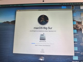 Ordenador portátil Apple MacBook Plata