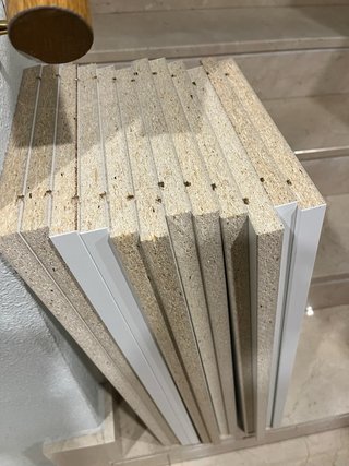 Baldas de madera blancas modelo BILLY