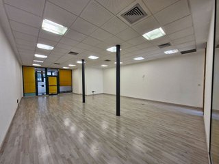 Local comercial en alquiler en Alcover