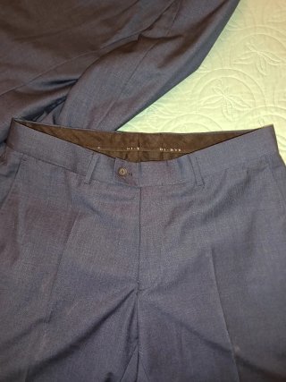 Traje chaqueta y pantalón azul marino