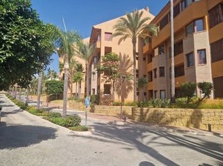 Piso en alquiler en Bahía de Marbella en Marbella