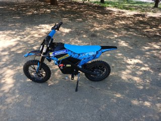 Minimoto Eléctrica Roan RXF 550W Azul