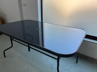 Mesa de terraza cristal y metal