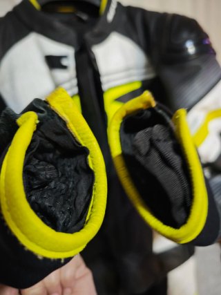 Mono de Moto Spike Negro Blanco Amarillo