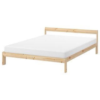Cama de pino sin estrenar