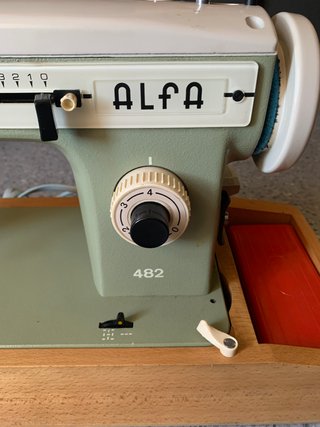 Máquina de coser Alfa Mod. 482