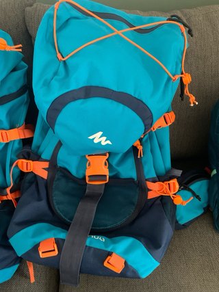 Mochilas de montaña (2 unidades) 2 sacos de dormir