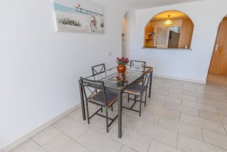 Piso en venta en Los Arqueros-Puerto del Almendro en Benahavís