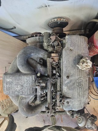 Motor E30 M10 quemado