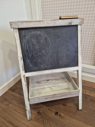 Pupitre y pizarra infantil madera
