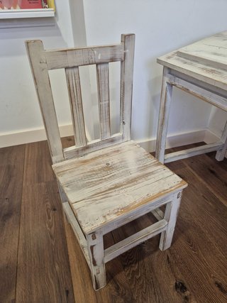 Pupitre y pizarra infantil madera