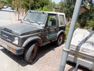 Suzuki Samurai 1990