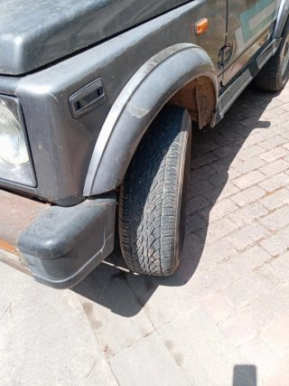 Suzuki Samurai 1990