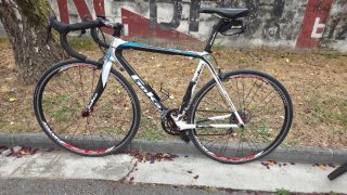 Bicicleta de carretera de carbono Goka Greenwich