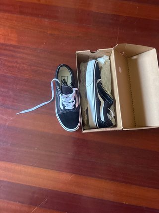 Zapatos Vans Talla 36 Negros y Blancos