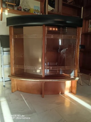 Mueble Bar Vintage Madera y Metal con taburetes