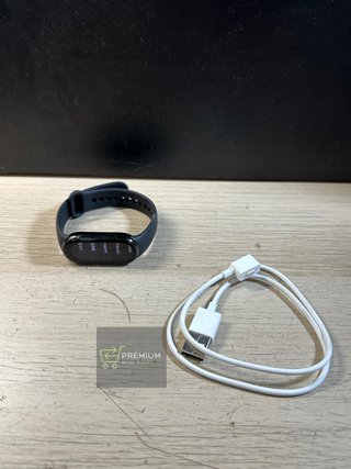 XIAOMI Smart Band 8 - Braccialetto di attività