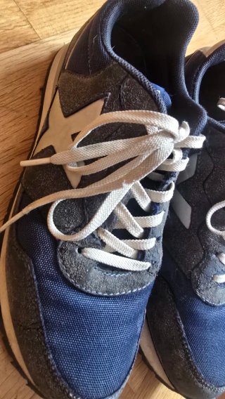 Lote 2 pares zapatillas Munich T.37 y T.38