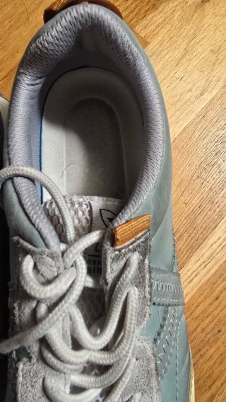 Lote 2 pares zapatillas Munich T.37 y T.38