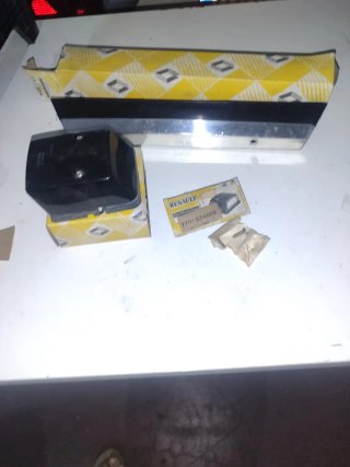 Renault R6 Faro y piezas