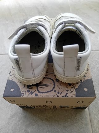 Sneakers bianche per bambini ZAPATO FEROZ. Taglia 26.
